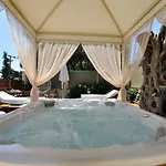 فيلة Romantica