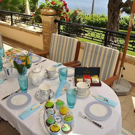 Romantica * Perama (Corfu)