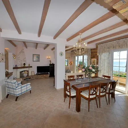 Villa Romantica Perama