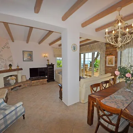 Romantica Villa Perama