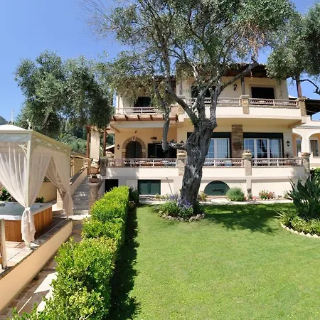 Romantica * Perama (Corfu)