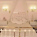Romantica Βίλα Πέραμα