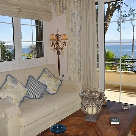 Romantica Villa *