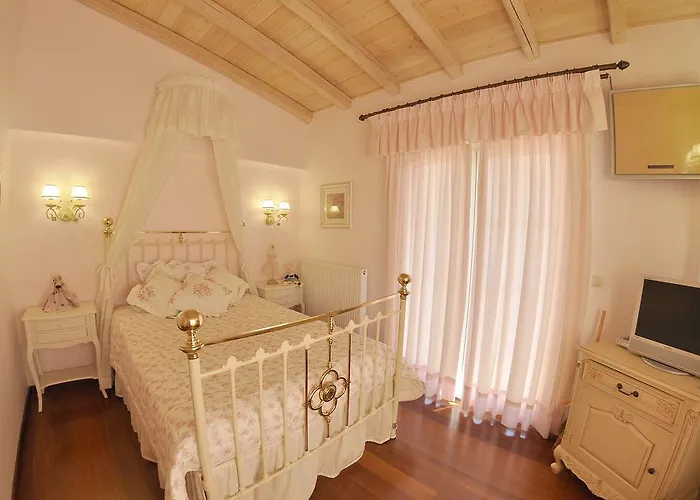 Romantica Villa Perama (Corfu)
